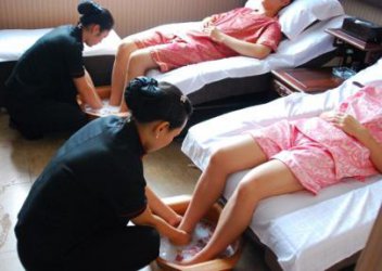 足浴足疗=色情？一个足疗妹子的独白